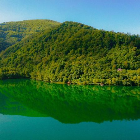 Lake House Krndija 호텔 야이체 외부 사진
